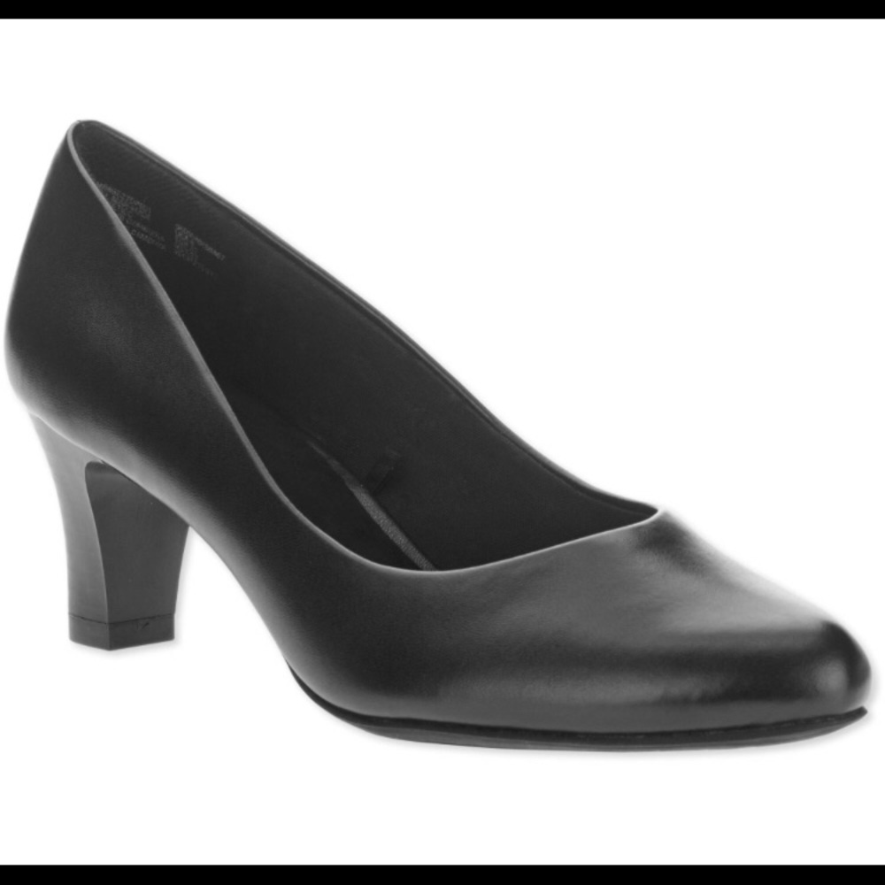 George Women's Classic Mid-Heeled Pump Dress Shoe